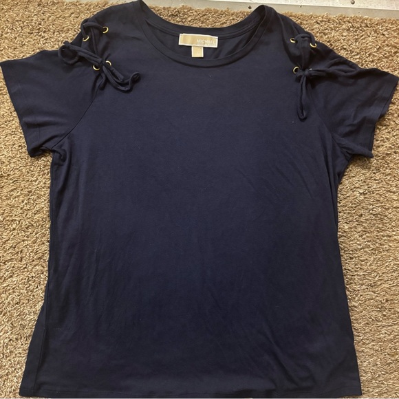 Michael By MK Woman Lg Navy Blue T-Shirt Laced up short sleeves Great condition - Picture 8 of 11